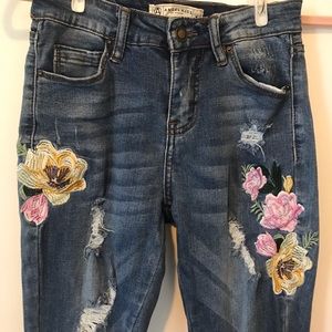 Floral embroidered jeans